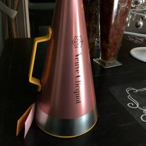 Veuve Clicquot RARE CHAMPAGNE HOLDER